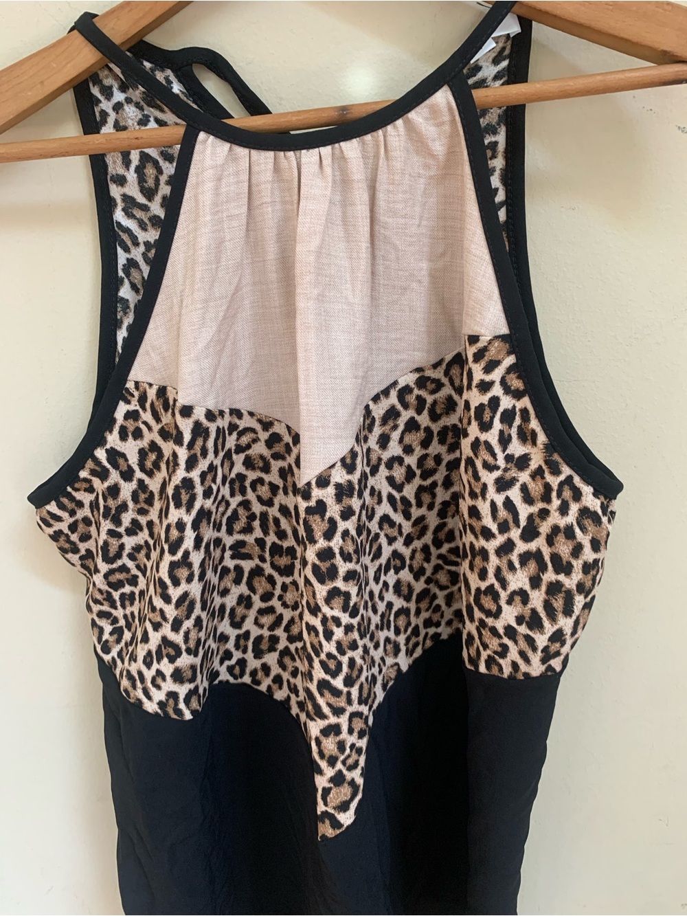 Hailey Leopard Animal Print Black Tan Tie Back Halter Tank Top Sz Large - Picture 2 of 6